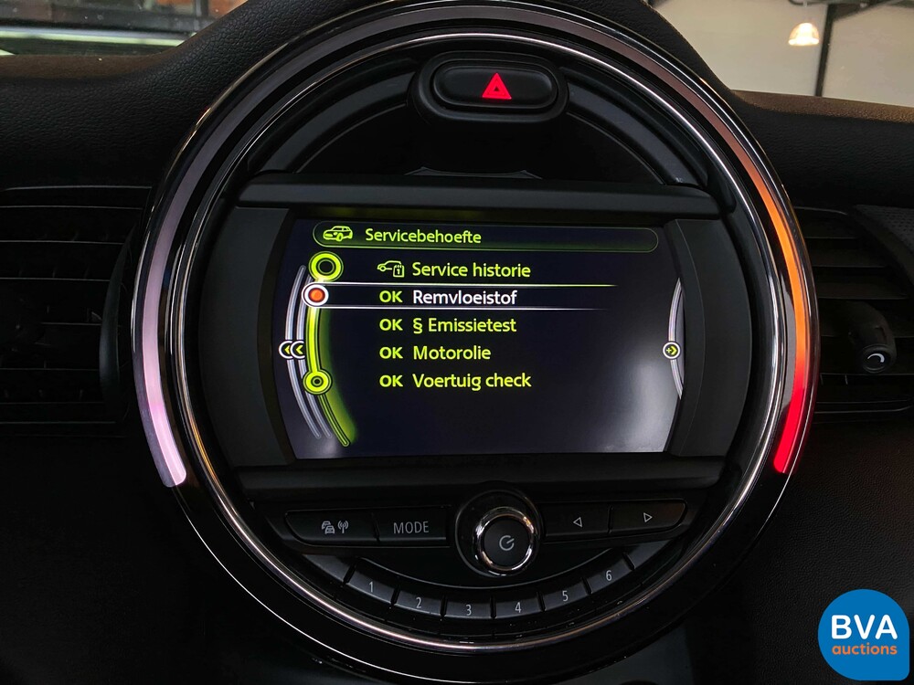 Mini Cooper Ernsthaftes Geschäft 1.5 136 PS 2015, KP-017-H.