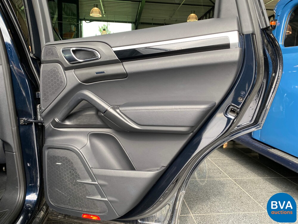 Porsche Cayenne 3.0 S E-Hybrid 462pk 2014, -Org NL- 8-XZR-10.