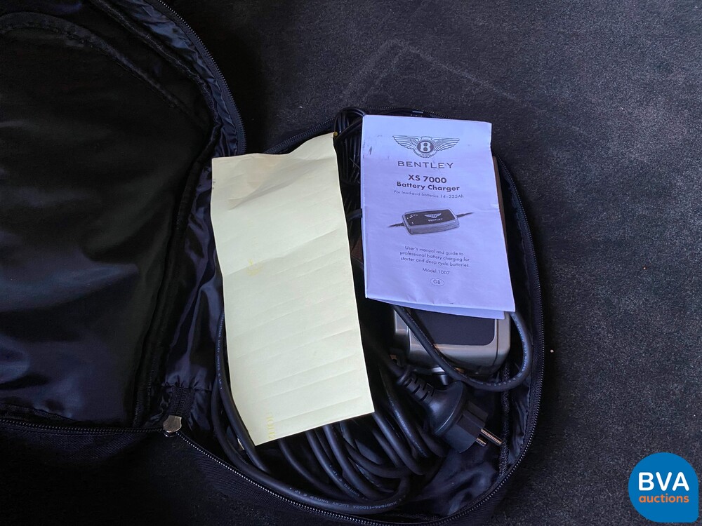 Bentley Flying Sporn 6.0 W12 625 PS 2013, JP-643-P.