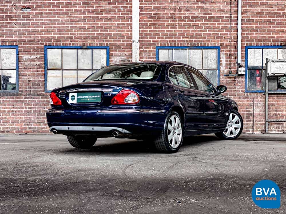 Jaguar X-type 2.5 V6 197pk 2006, 25-HSN-8