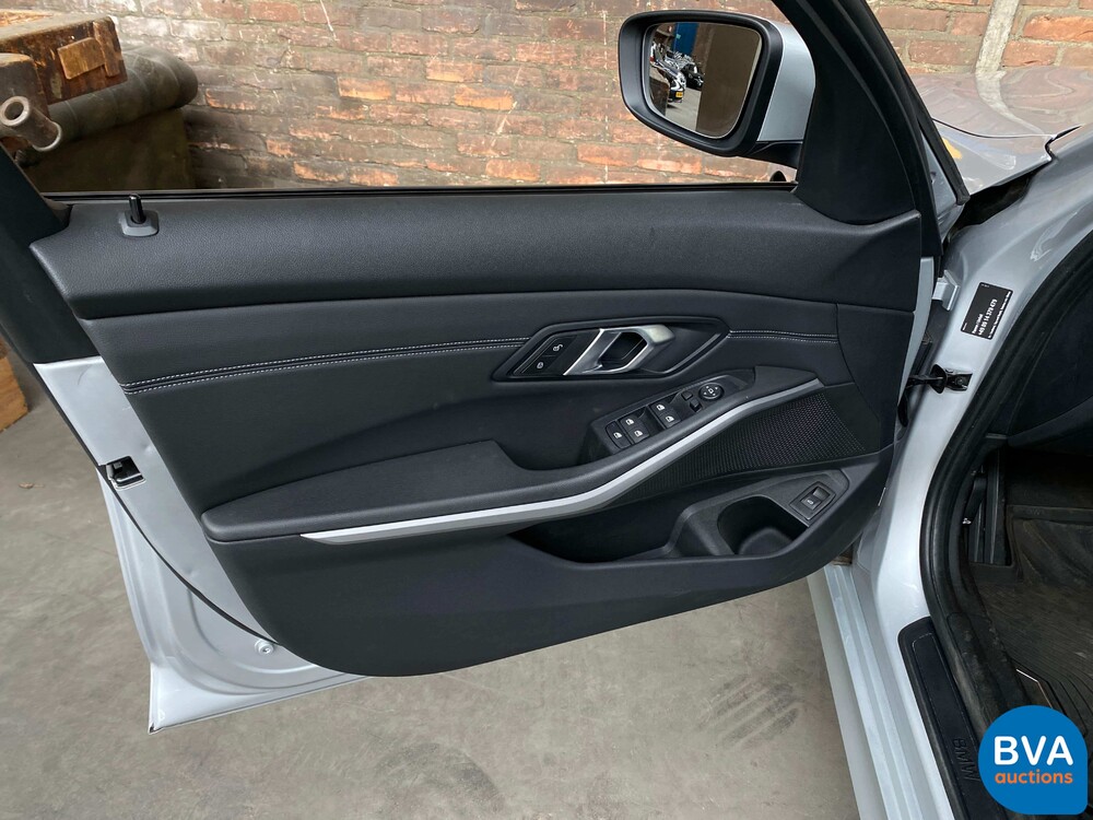 BMW 320d Touring 190pk 2020, L-204-KP