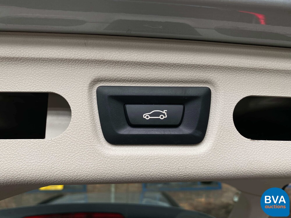 BMW 320d Touring 190pk 2020, L-204-KP