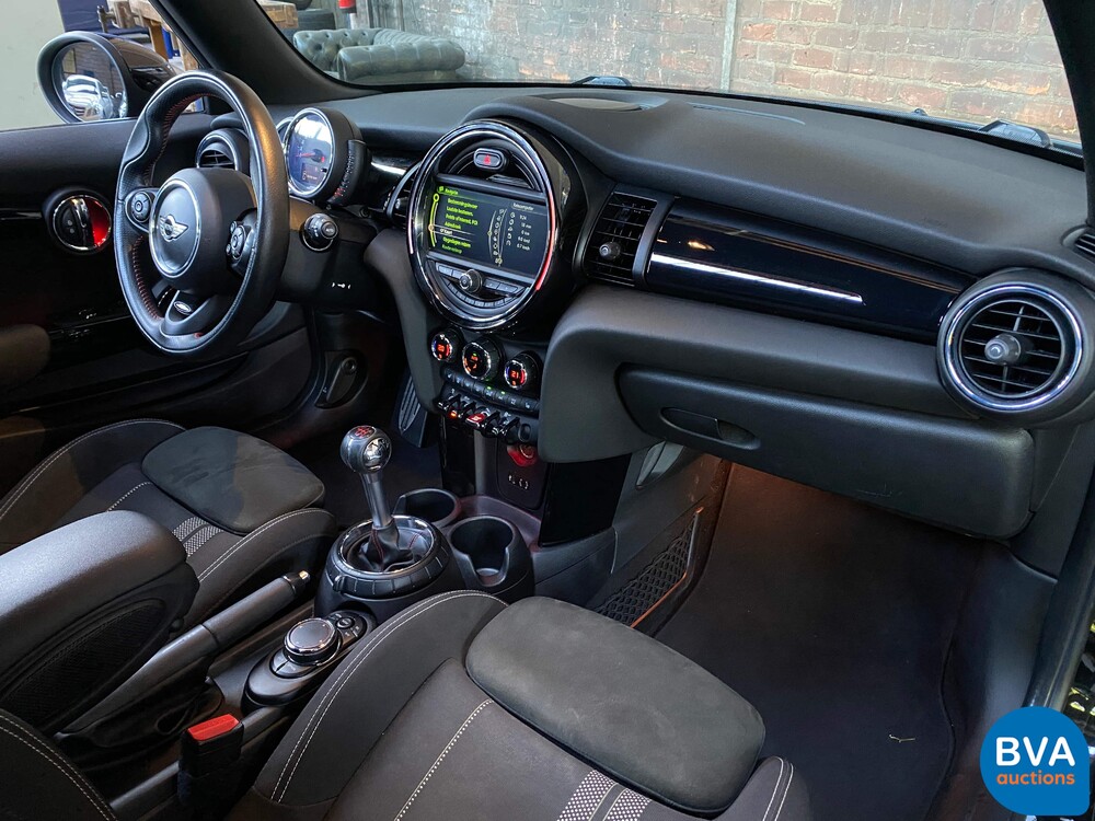 Mini-Cooper 2.0 John Cooper Works (JCW) Chile 231 PS 2016 F56, G-661-FG.