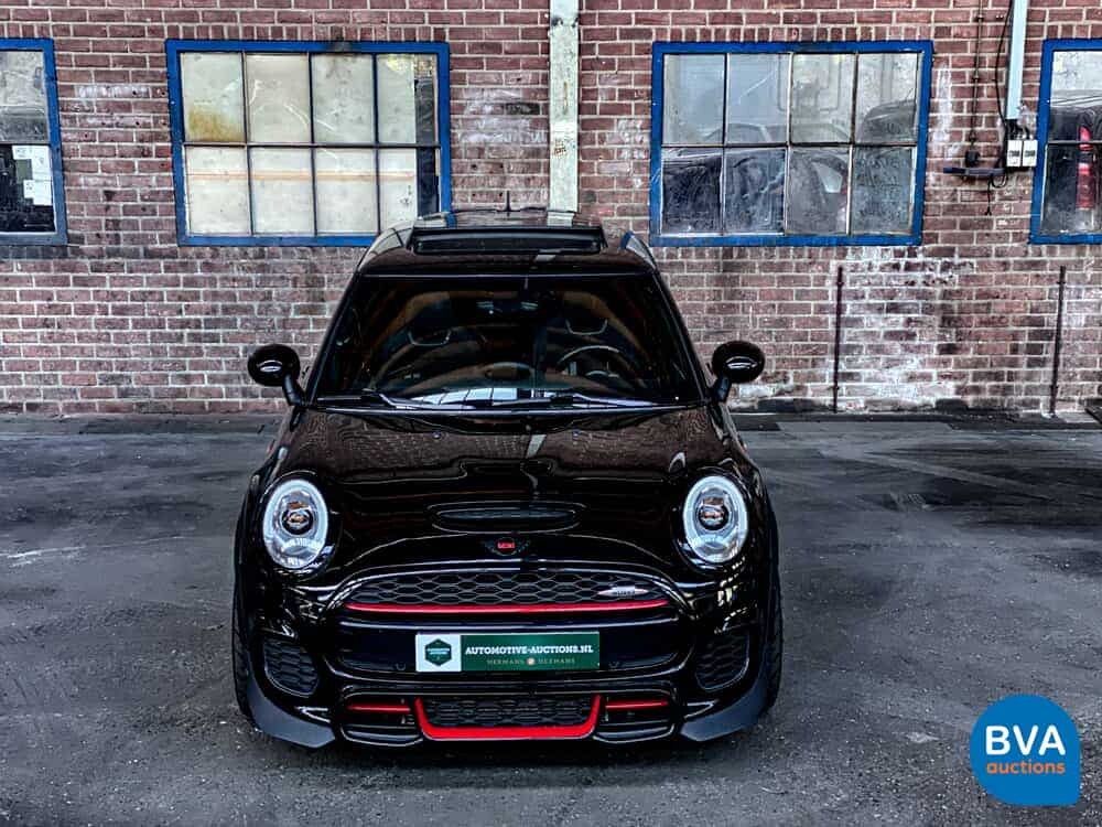 Mini-Cooper 2.0 John Cooper Works (JCW) Chile 231 PS 2016 F56, G-661-FG.