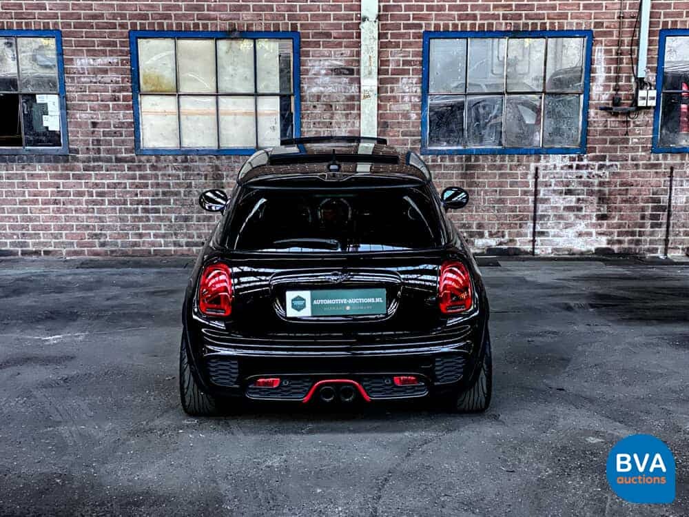 Mini-Cooper 2.0 John Cooper Works (JCW) Chile 231 PS 2016 F56, G-661-FG.