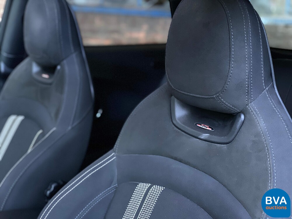 Mini-Cooper 2.0 John Cooper Works (JCW) Chile 231 PS 2016 F56, G-661-FG.