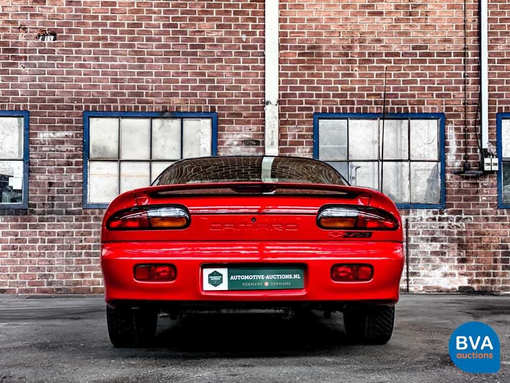 Chevrolet Camaro Z28 LS1 5.7L V8 288hp 1998.