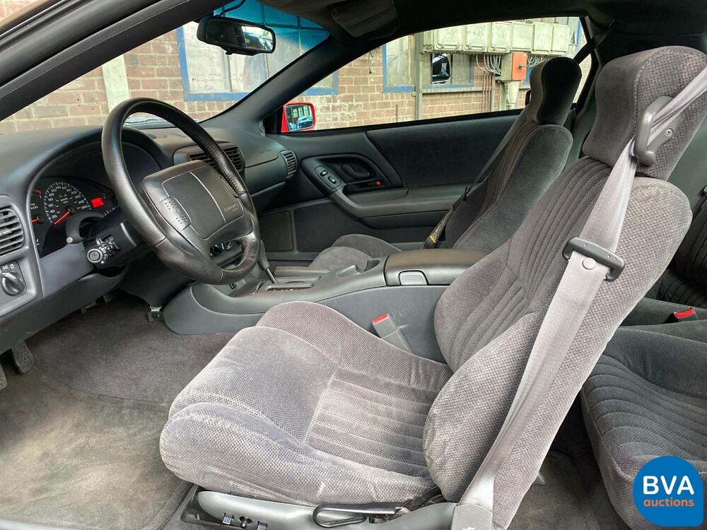 Chevrolet Camaro Z28 LS1 5.7L V8 288hp 1998.