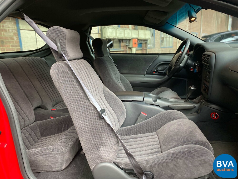 Chevrolet Camaro Z28 LS1 5.7L V8 288hp 1998.