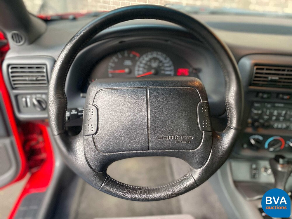 Chevrolet Camaro Z28 LS1 5.7L V8 288hp 1998.