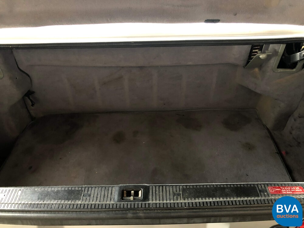 Mercedes-Benz SL600 6.0 V12 R129 1995