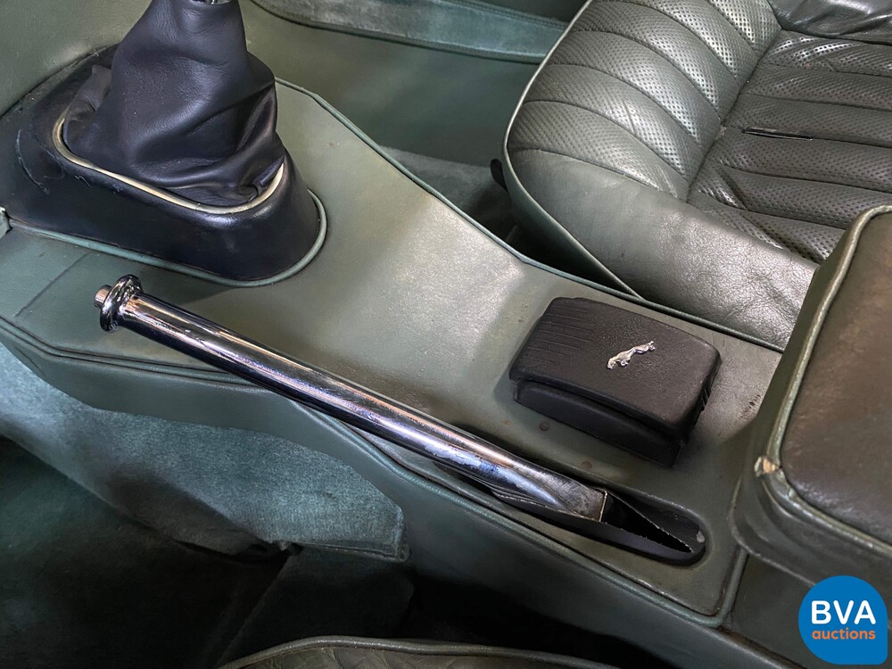 Jaguar E-Typ 4.2 Series II Fixed Head Coupe 265 PS 1976, -Org NL- 94-FL-58.