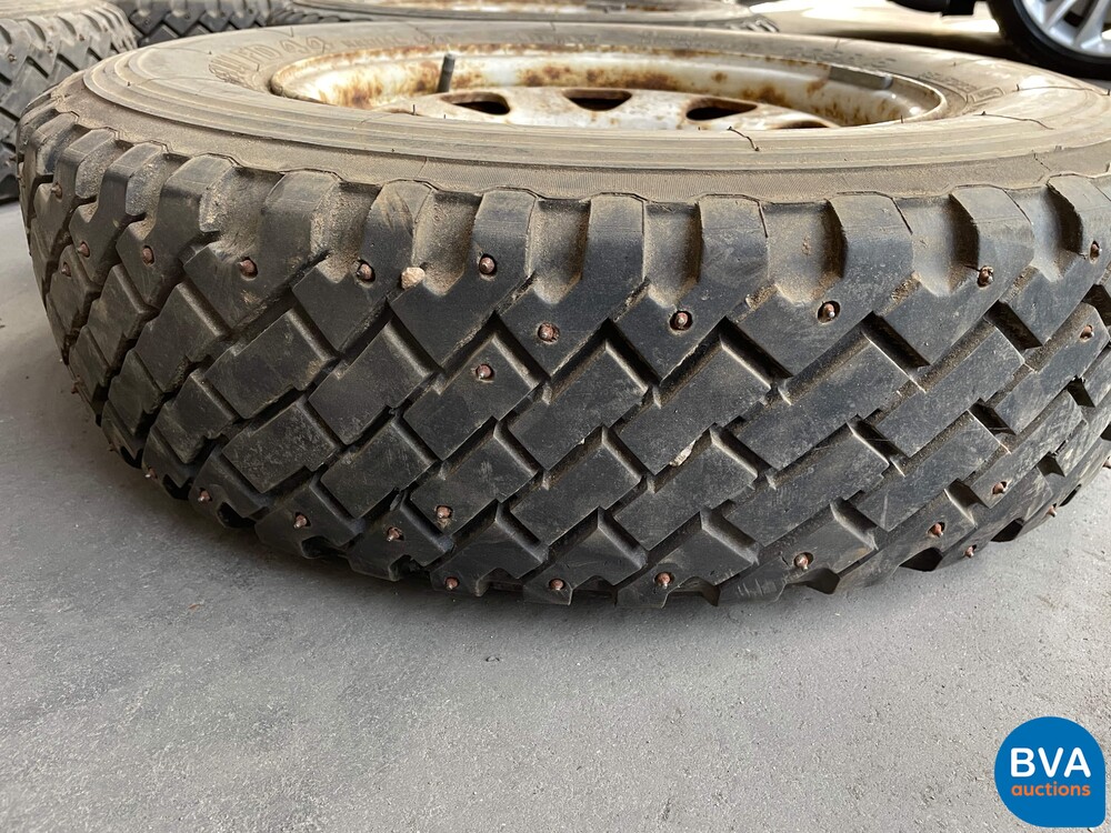 Nissan Patrol 2.8 1986.