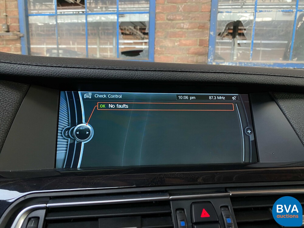 BMW Aktivhybrid 7 4.4 V8 F04 7er 465 PS 2011.
