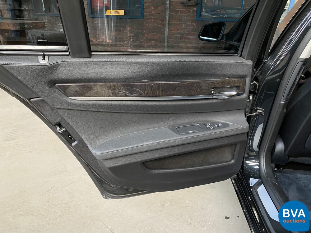 BMW Aktivhybrid 7 4.4 V8 F04 7er 465 PS 2011.