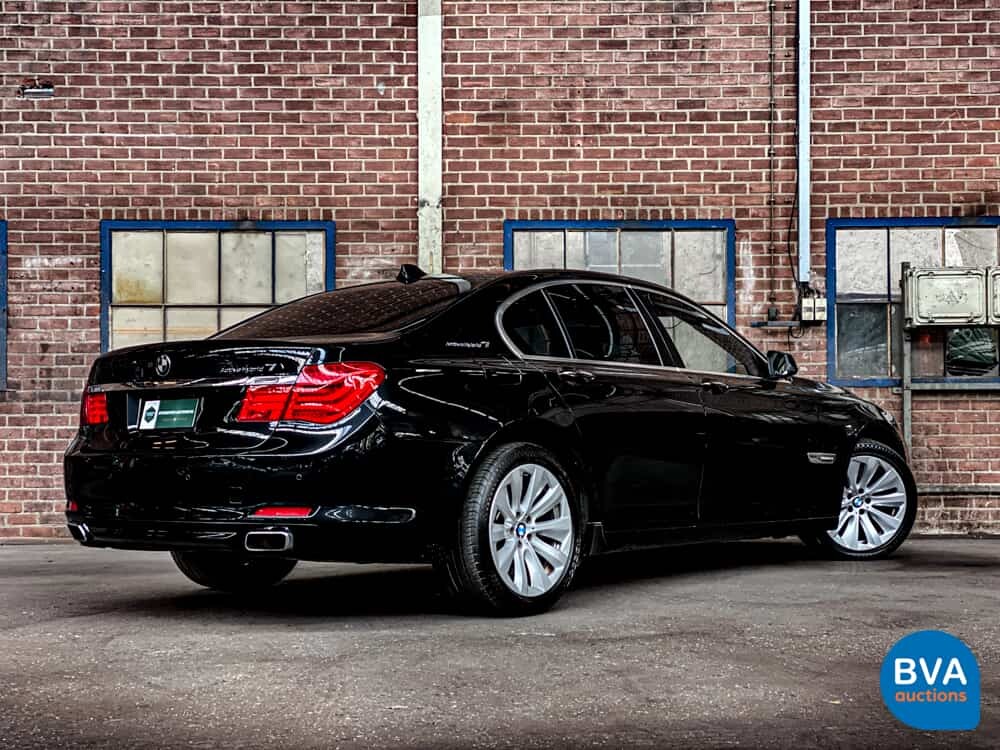 BMW Aktivhybrid 7 4.4 V8 F04 7er 465 PS 2011.