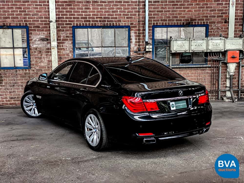 BMW Aktivhybrid 7 4.4 V8 F04 7er 465 PS 2011.