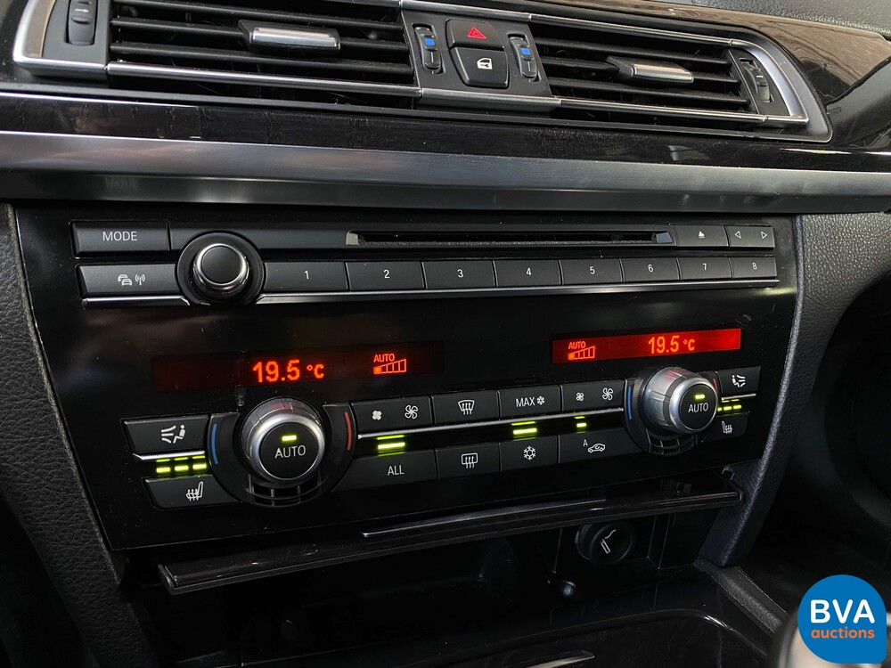 BMW Aktivhybrid 7 4.4 V8 F04 7er 465 PS 2011.