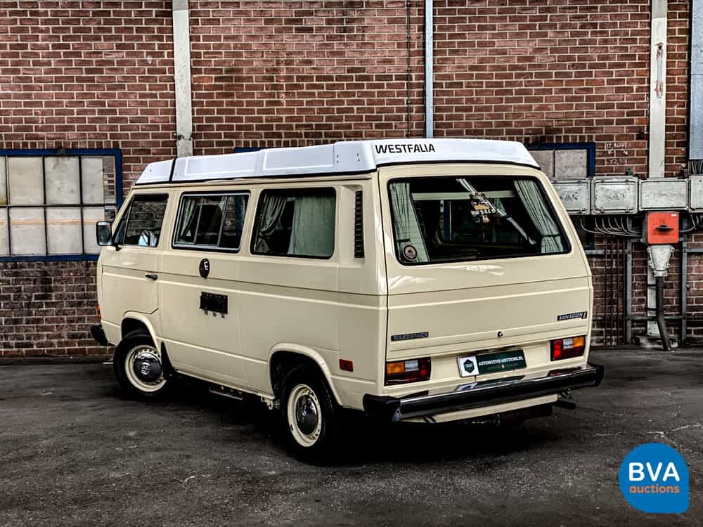 Volkswagen T3 Westfalia Camper Transporter 1982, J-680-JT.