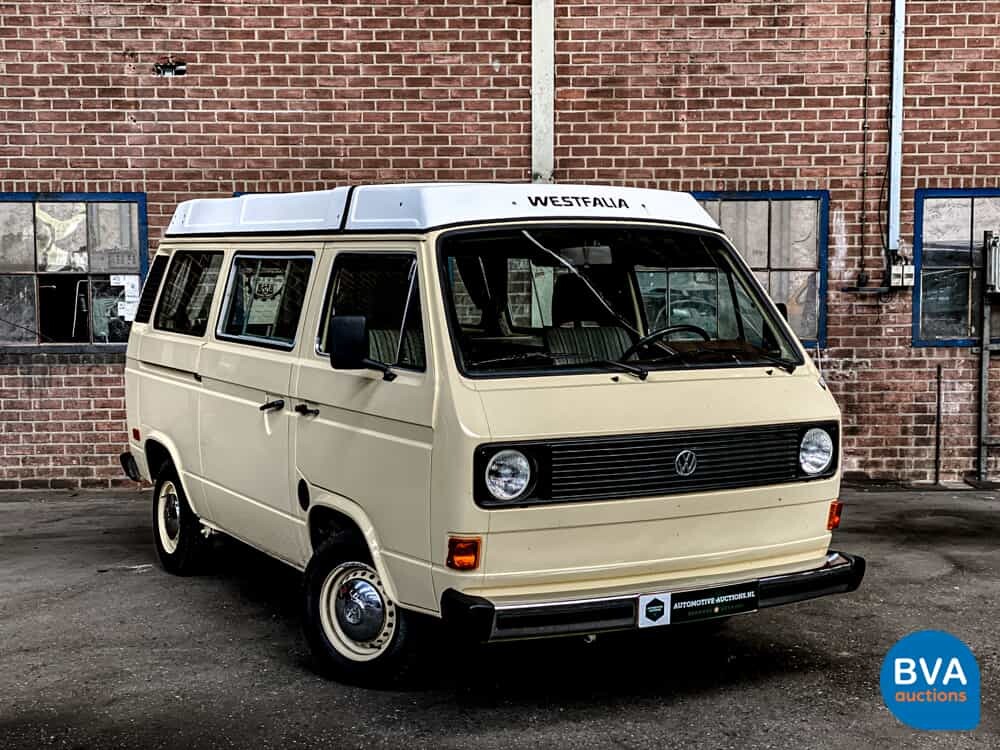 Volkswagen T3 Westfalia Camper Transporter 1982, J-680-JT.