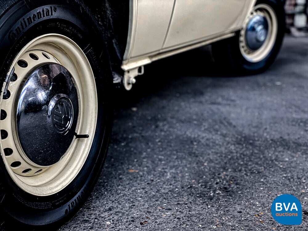 Volkswagen T3 Westfalia Camper Transporter 1982, J-680-JT.