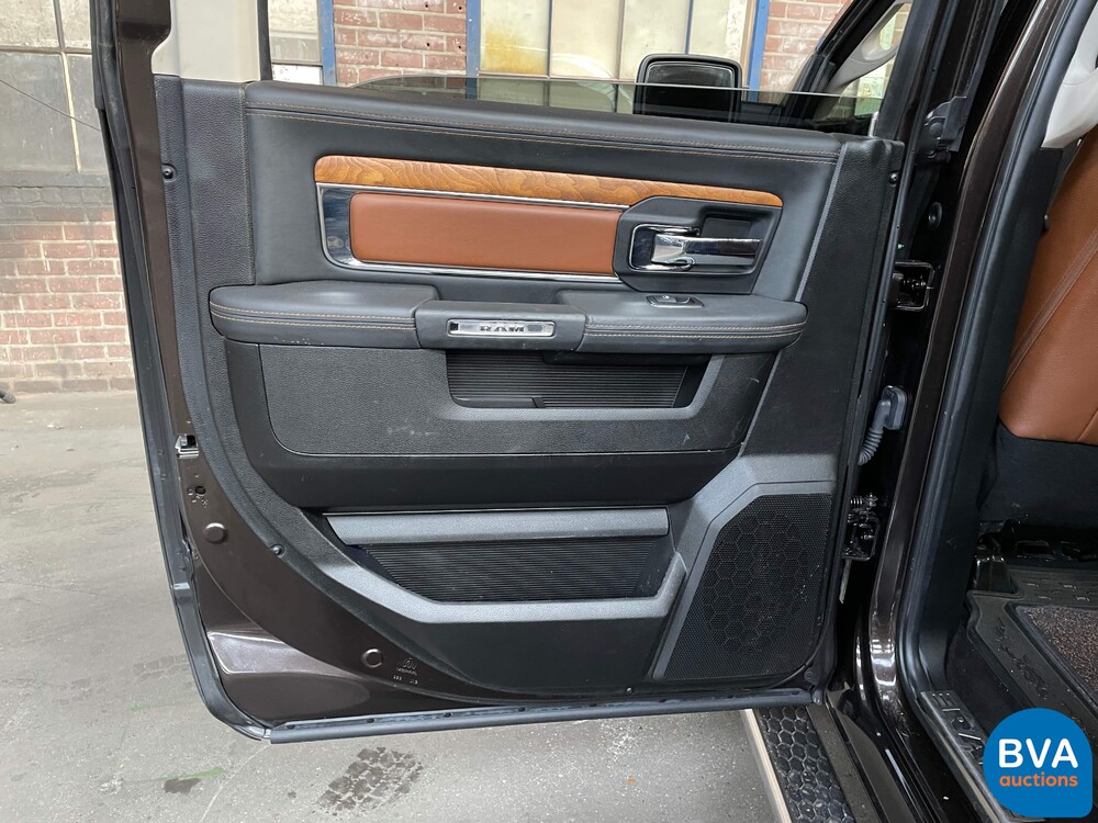 Dodge RAM 1500 Crew Cab 5.7L V8 Longhorn 401 PS 2017, -Org NL- V-737-JX.