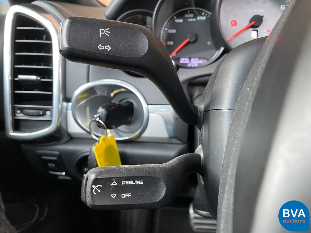 Porsche Cayenne 3.0 S Hybrid 380 PS 2010, -Org NL- 02-NFG-6.