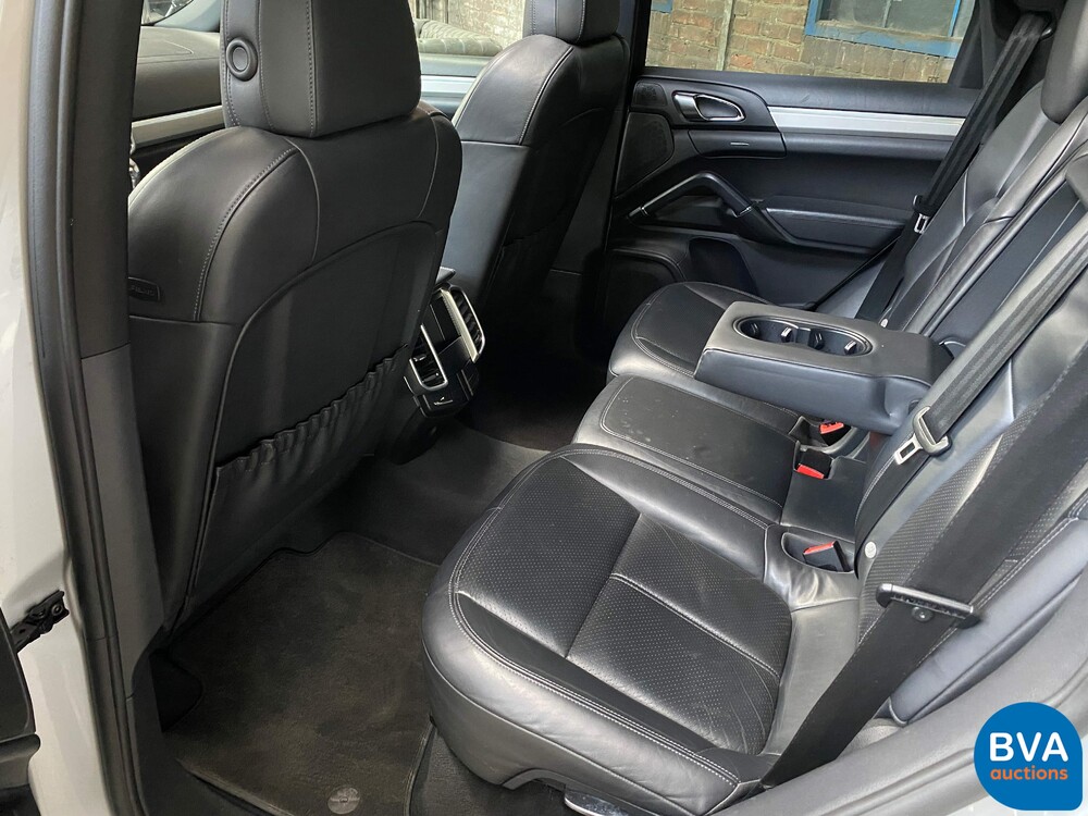 Porsche Cayenne 3.0 S Hybrid 380 PS 2010, -Org NL- 02-NFG-6.