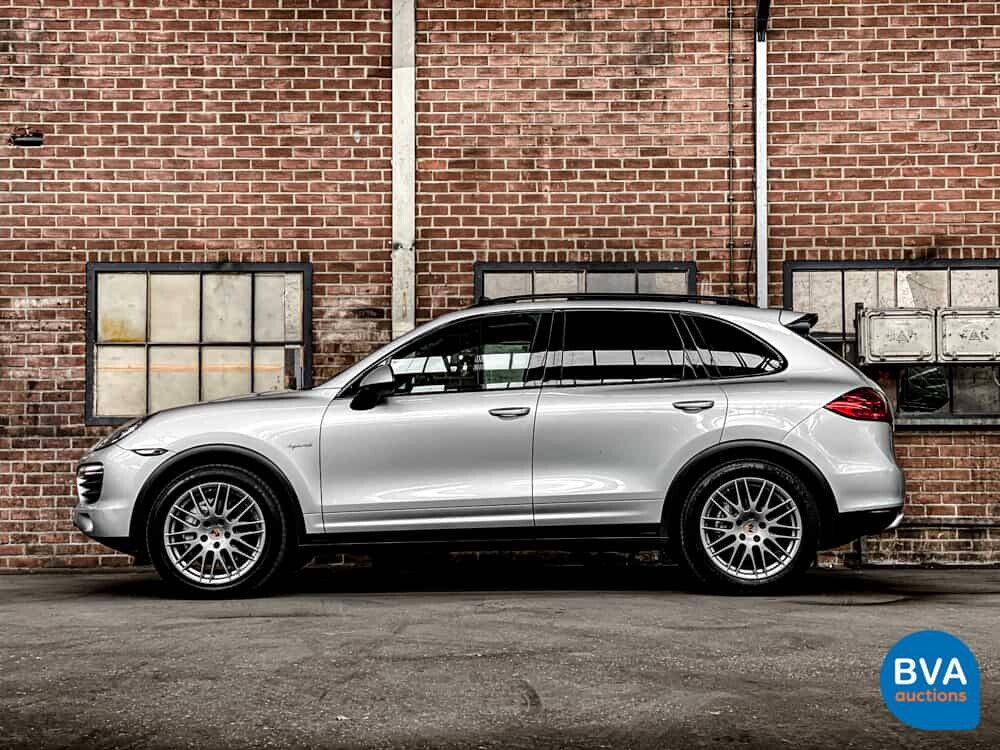Porsche Cayenne 3.0 S Hybrid 380 PS 2010, -Org NL- 02-NFG-6.