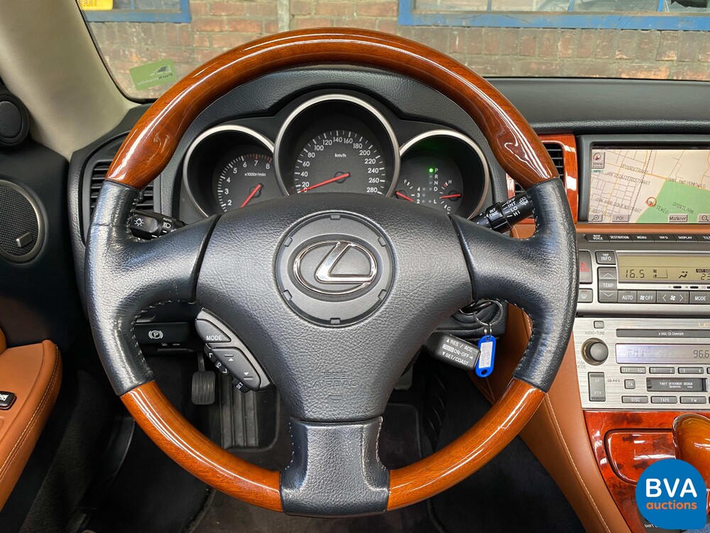Lexus SC430 V8 286pk Cabriolet 2003, -Org NL- 92-NF-DF
