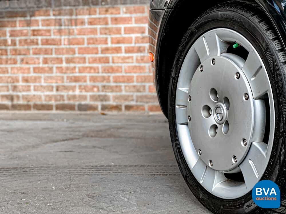 Lexus SC430 V8 286pk Cabriolet 2003, -Org NL- 92-NF-DF