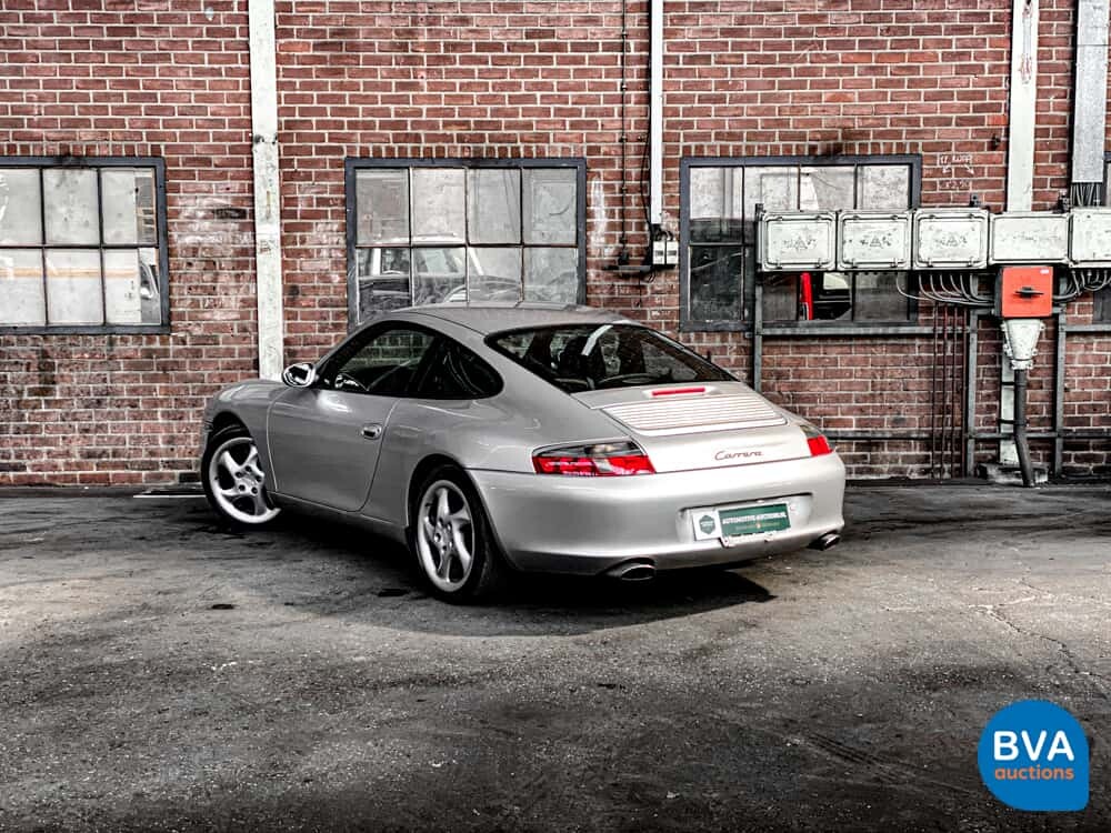Porsche 911 Carrera 996 3.6 320 PS 2002 YOUNGTIMER.