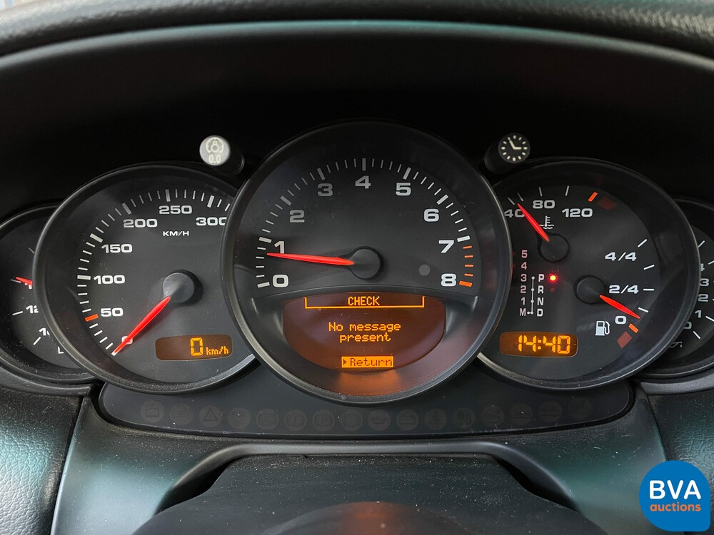 Porsche 911 Carrera 996 3.6 320 PS 2002 YOUNGTIMER.
