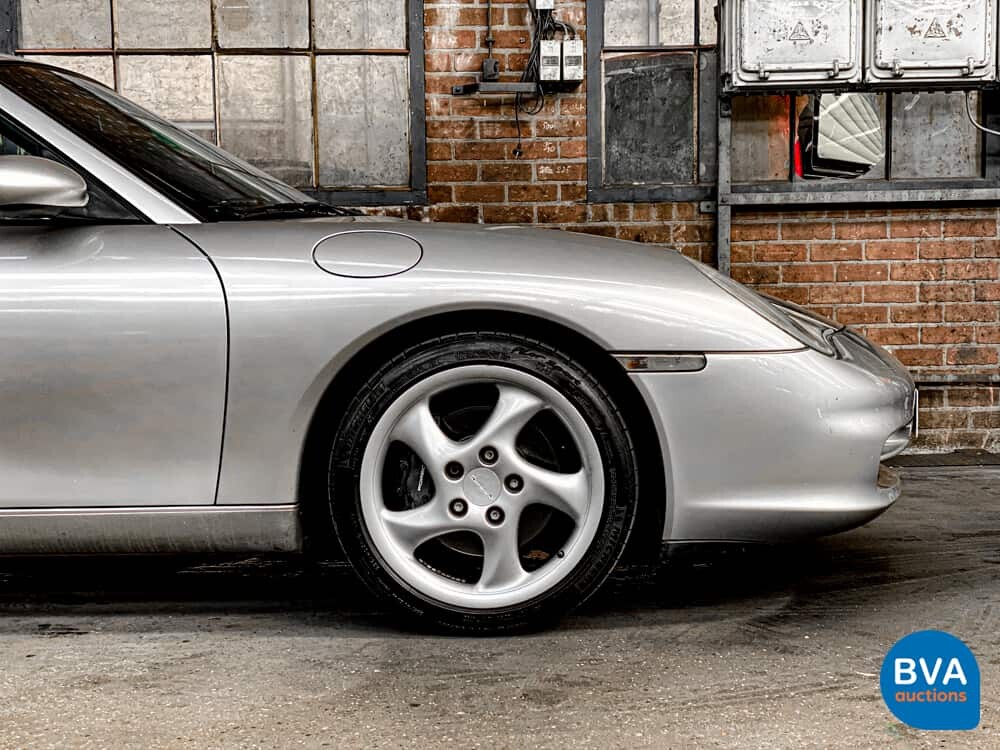 Porsche 911 Carrera 996 3.6 320 PS 2002 YOUNGTIMER.