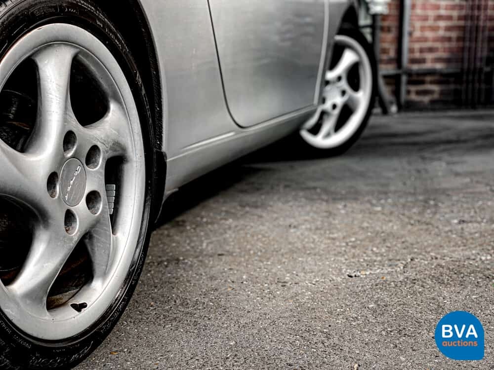 Porsche 911 Carrera 996 3.6 320 PS 2002 YOUNGTIMER.