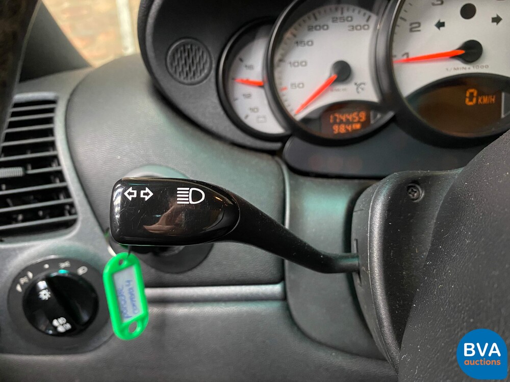 Porsche 911 Coupé Carrera 4 3.4 301 PS 996 1999, 60-ZJ-BN.