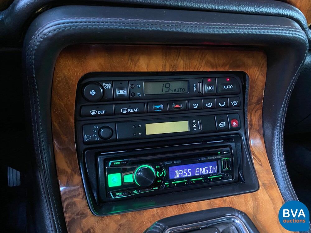 Jaguar XJ 4.0 Sport 241pk -Org.NL- 1996, NP-SB-10