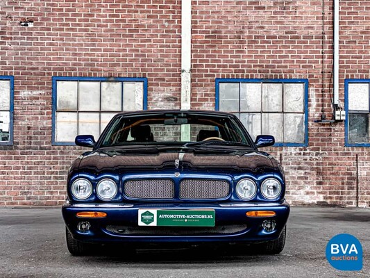 Jaguar XJ4.0 Sport 241PS -Org.NL-1996, NP-SB-10.