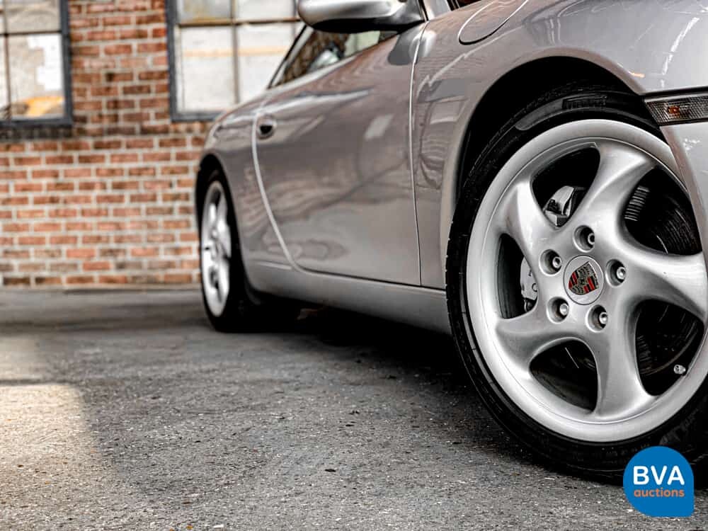 Porsche 911 Carrera 4 996 3.4 300 PS 2000 YOUNGTIMER.
