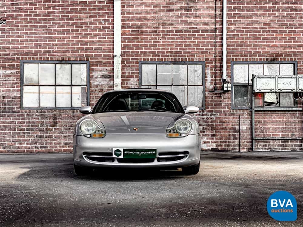 Porsche 911 Carrera 4 996 3.4 300 PS 2000 YOUNGTIMER.