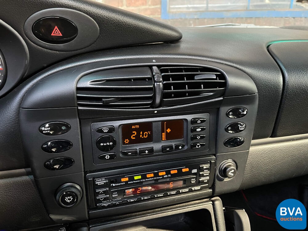 Porsche 911 Carrera 4 996 3.4 300 PS 2000 YOUNGTIMER.