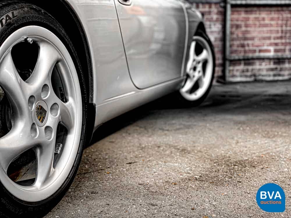 Porsche 911 Carrera 4 996 3.4 300 PS 2000 YOUNGTIMER.