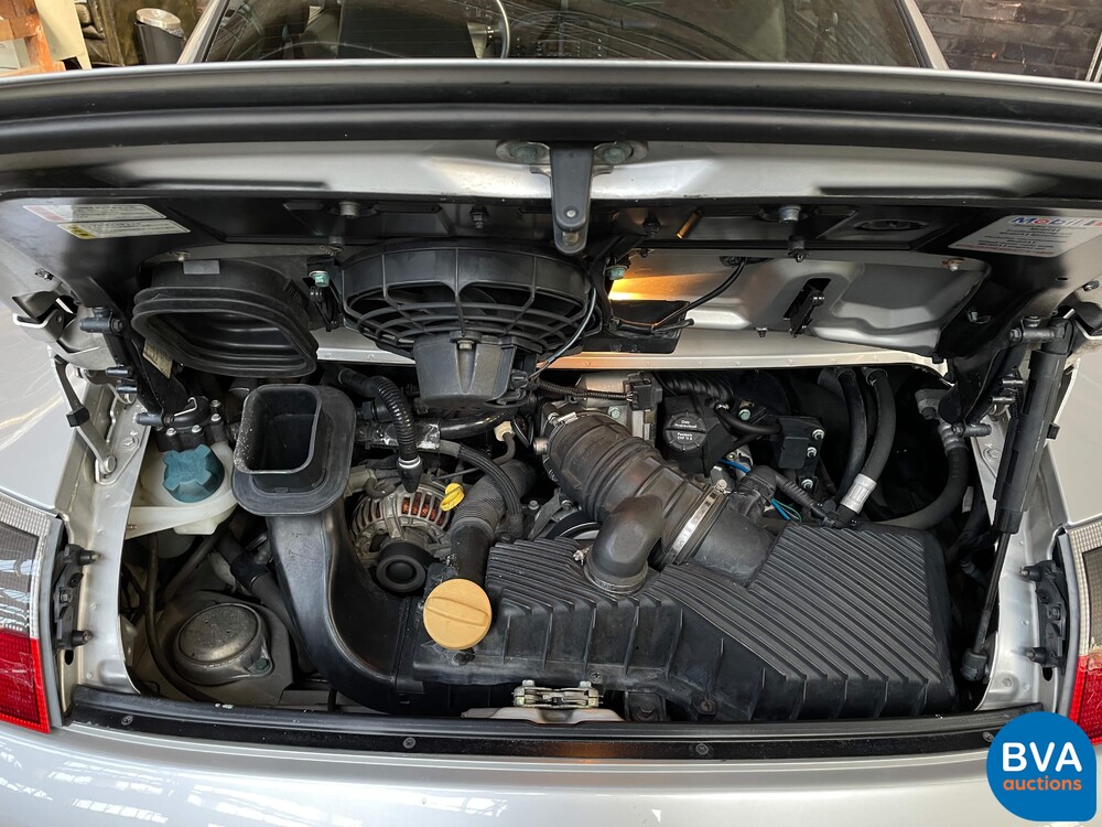 Porsche 911 Carrera 4 996 3.4 300 PS 2000 YOUNGTIMER.