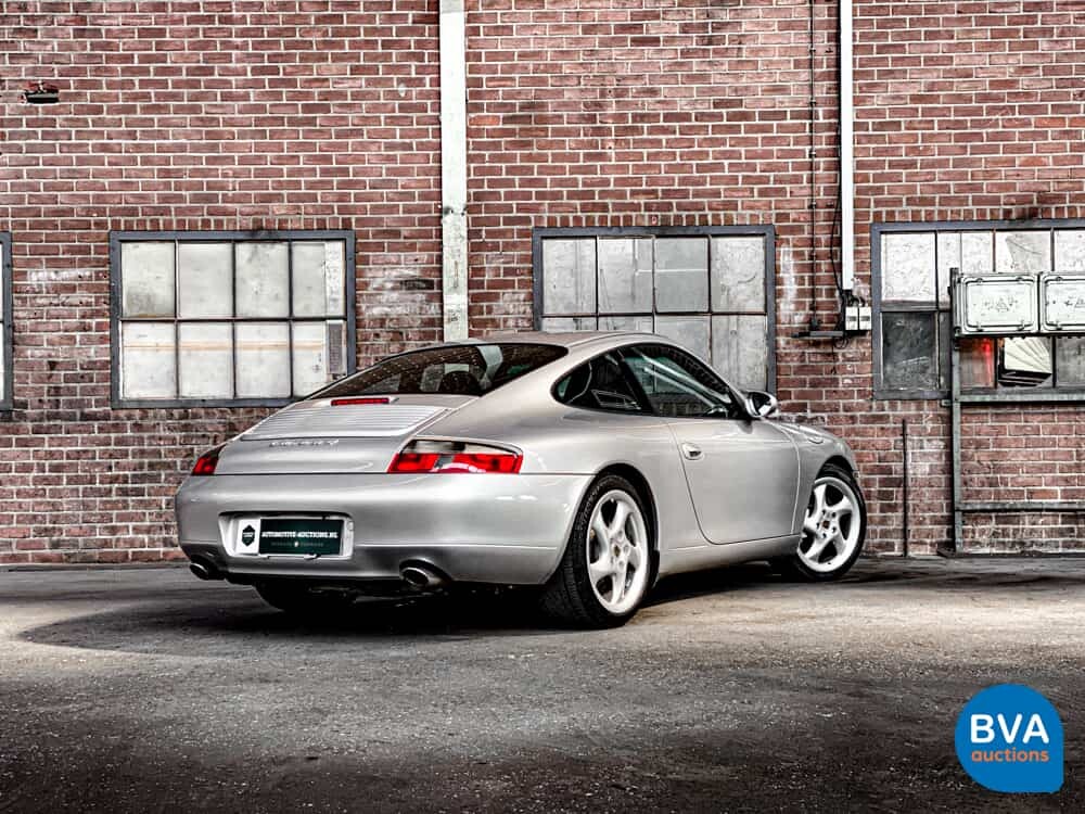 Porsche 911 Carrera 4 996 3.4 300 PS 2000 YOUNGTIMER.