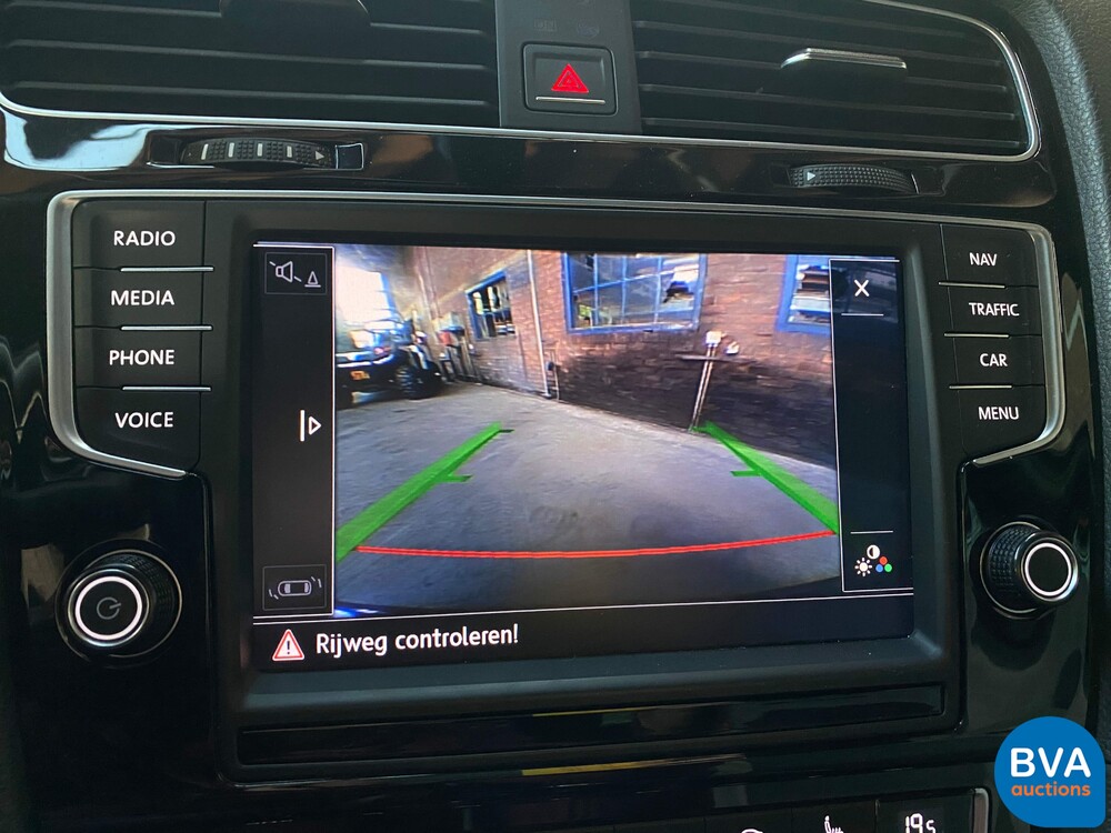 Volkswagen Golf R2.0 TSI Variant 301hp 2015, K-551-TP.