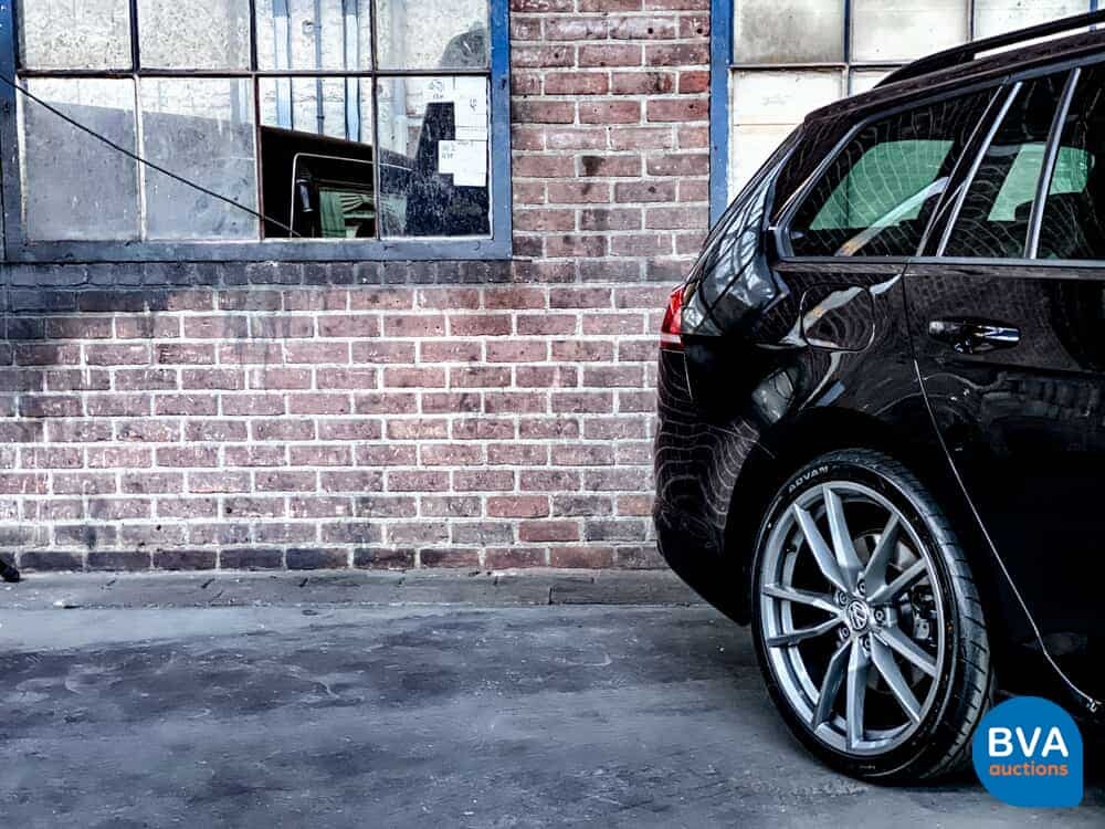 Volkswagen Golf R2.0 TSI Variant 301hp 2015, K-551-TP.