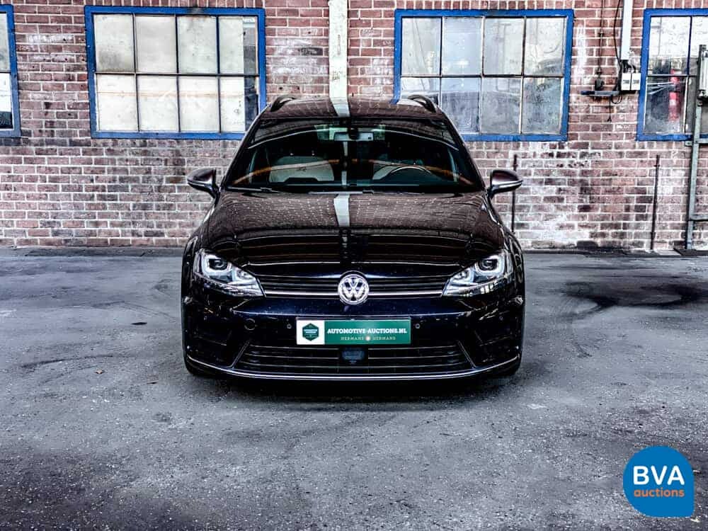 Volkswagen Golf R2.0 TSI Variant 301hp 2015, K-551-TP.