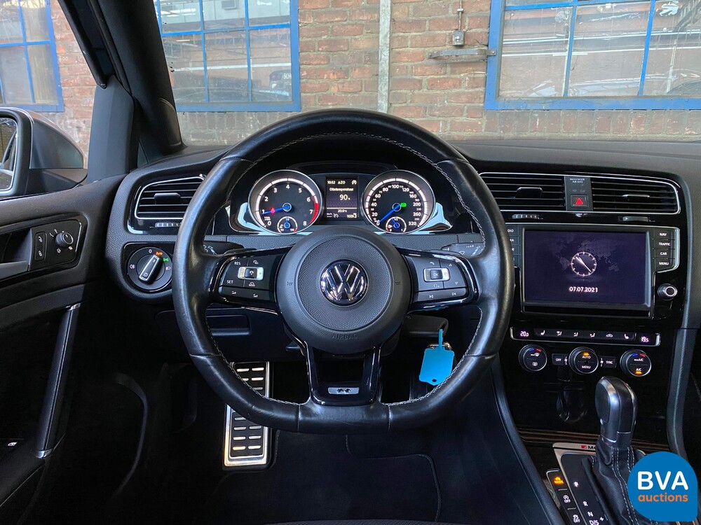 Volkswagen Golf R2.0 TSI Variant 301hp 2015, K-551-TP.