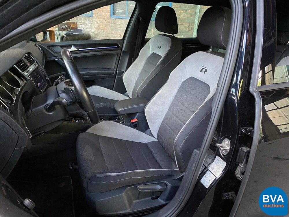 Volkswagen Golf R2.0 TSI Variant 301hp 2015, K-551-TP.