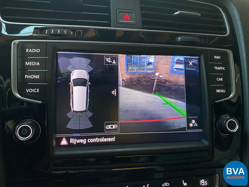 Volkswagen Golf R2.0 TSI Variant 301hp 2015, K-551-TP.